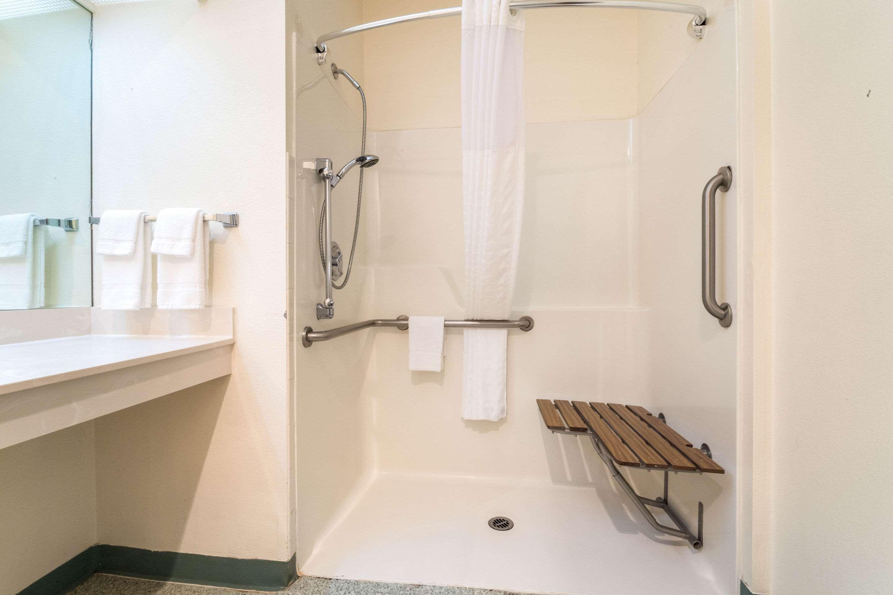 Quality & Hotel Bainbridge Island