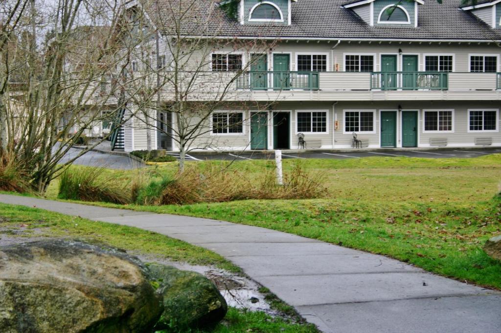 Quality & Hotel Bainbridge Island