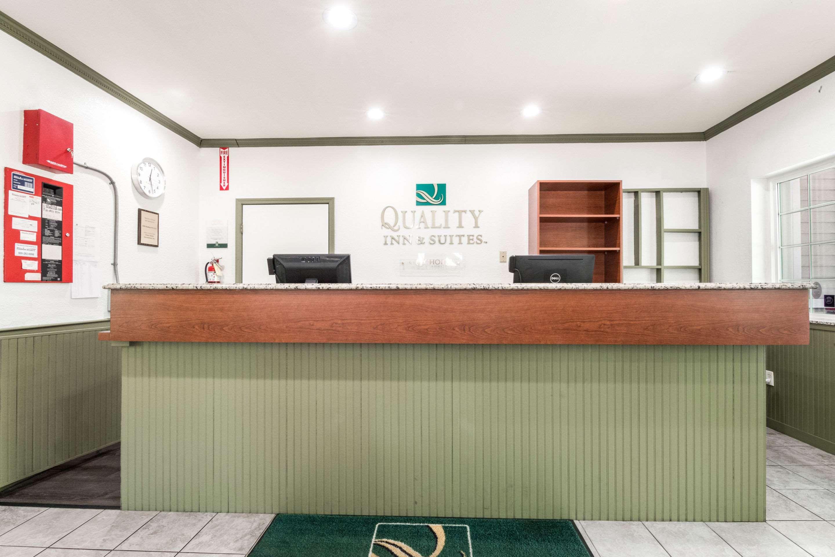 Quality & Hotel *